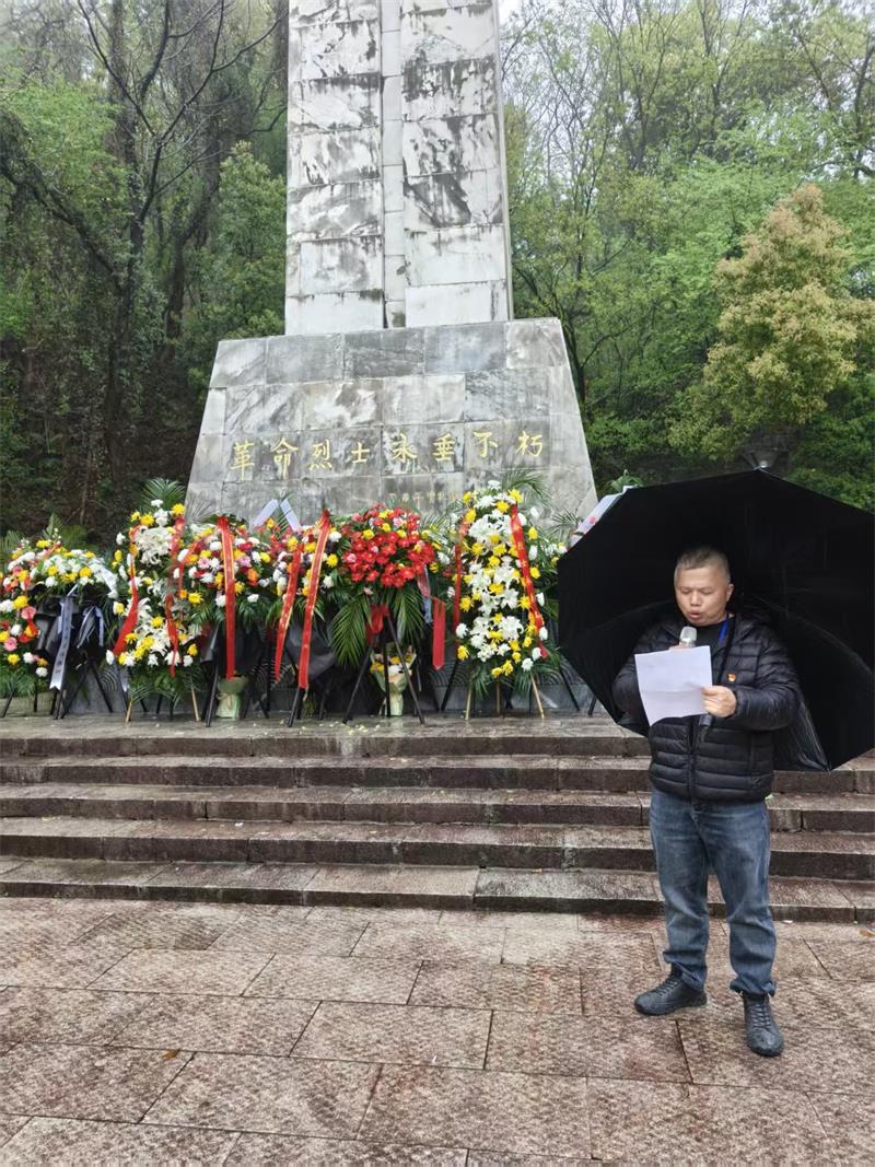 d795076fead2b9391152b058478f8f70.jpg d795076fead2b9391152b058478f8f70.jpg